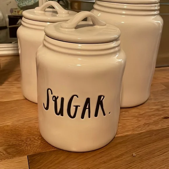 Rae Dunn sugar ceramic canister - Picture 1 of 1